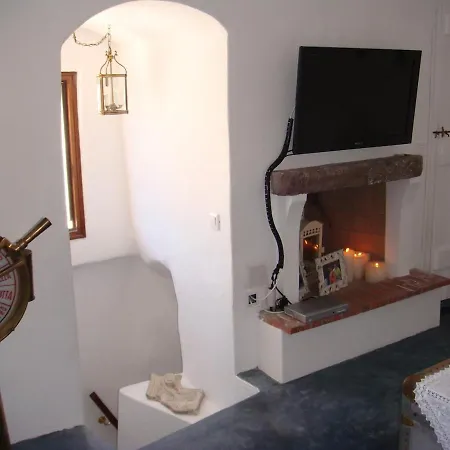 Matilde Volcano View Holiday home Oia (Santorini)