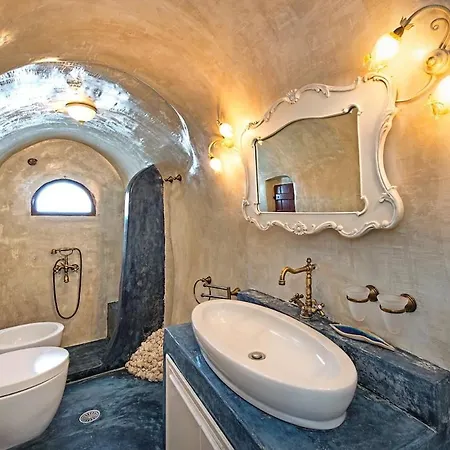 Matilde Volcano View *