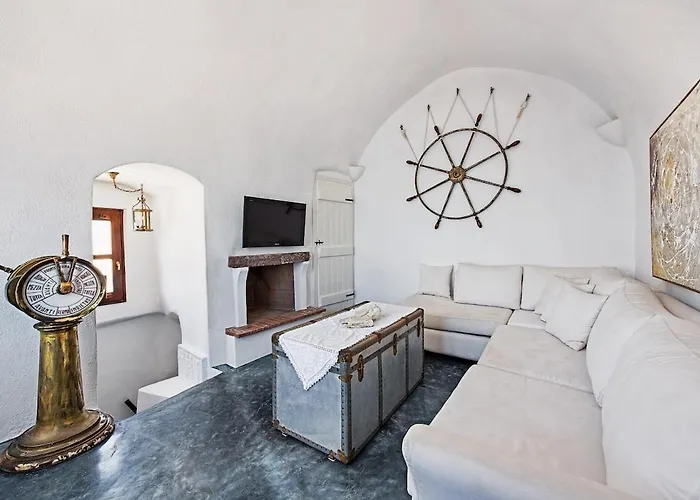 Matilde Volcano View * Ía