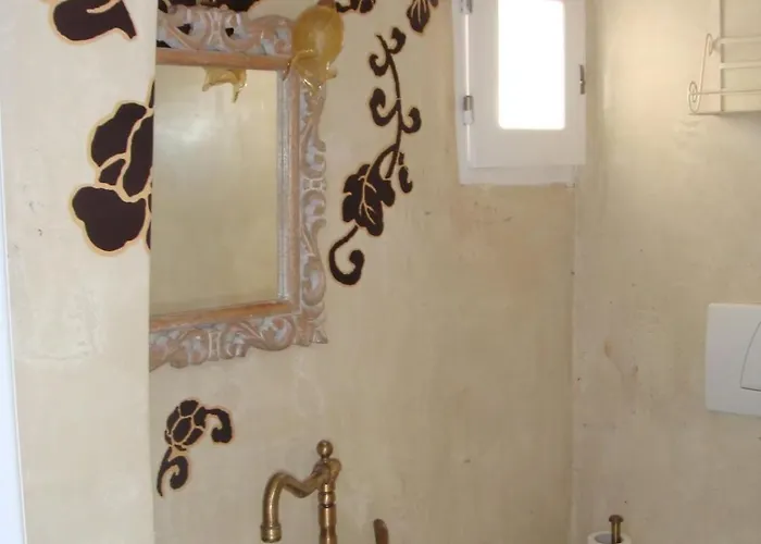 Matilde Volcano View * Ía