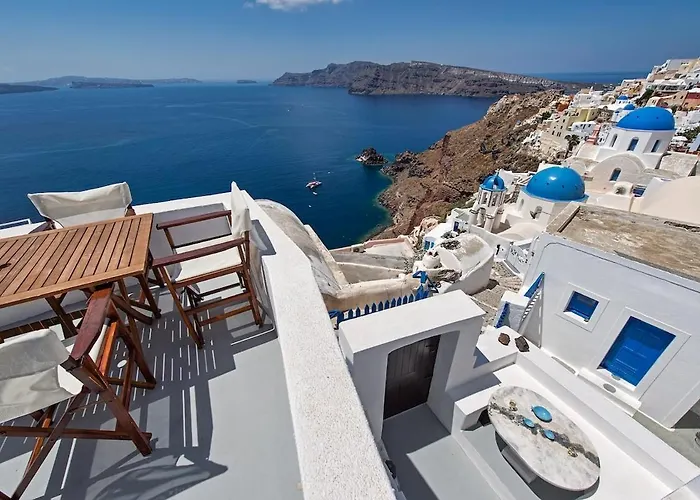 Matilde Volcano View أويا